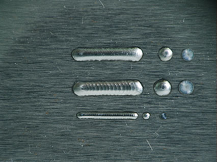 <a href='http://m.cswenhua9.cn/product/3.htm' class='text_a'>模具激光焊機(jī)</a>修復(fù)鏡面模具效果